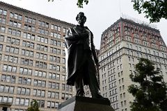 06-1 Abraham Lincoln Statue Modeled by Henry Kirke Brown 1870 In Union Square Park New York City.jpg
